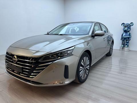 Nissan Teana 2022