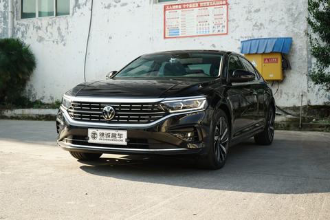 Volkswagen Passat 2025