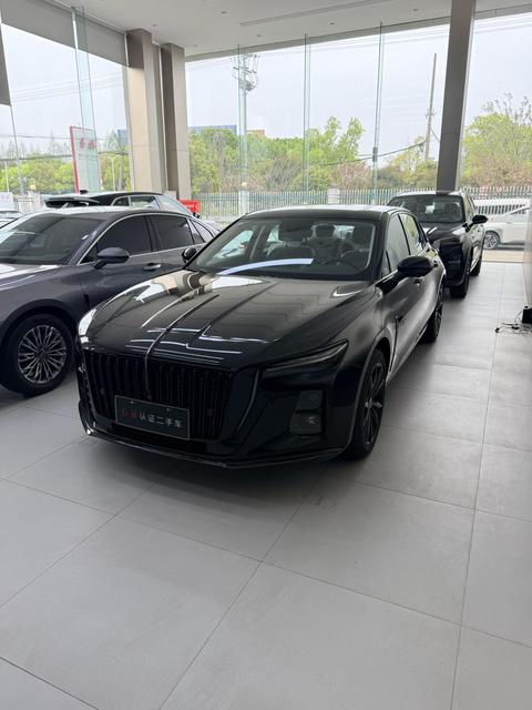 Hongqi H5 2025
