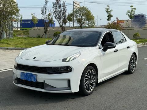 Lynk & Co 03 2022