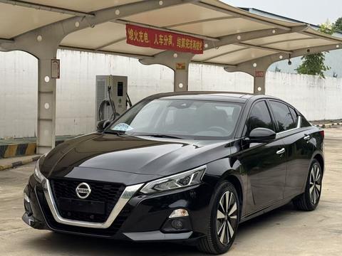 Nissan Teana 2022