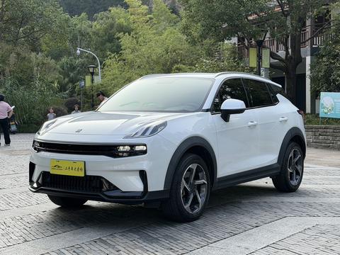 Lynk & Co 06 2023