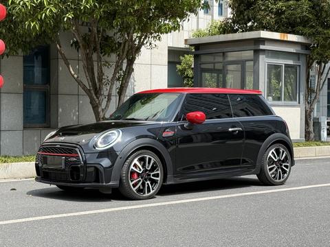 MINI JCW 2023
