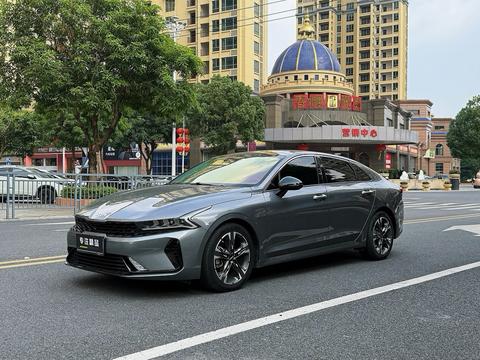 Kia K5 2021