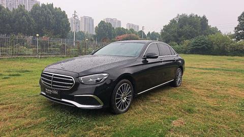 Mercedes-Benz E-Class 2022