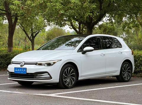Volkswagen Golf 2024