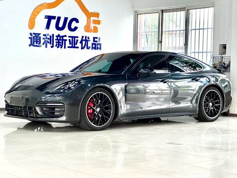 Porsche Panamera 2023