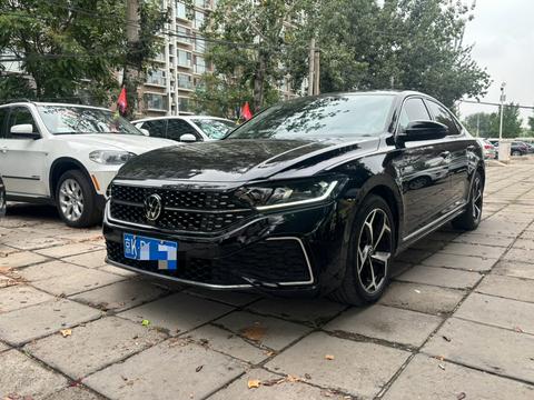 Volkswagen Passat 2025