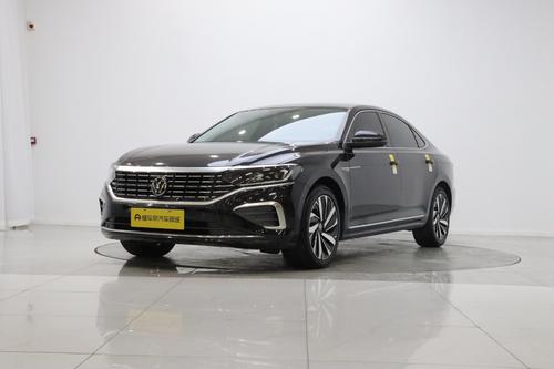 Volkswagen Passat 2025