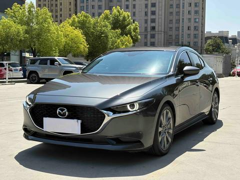 Mazda 3 Axela 2022