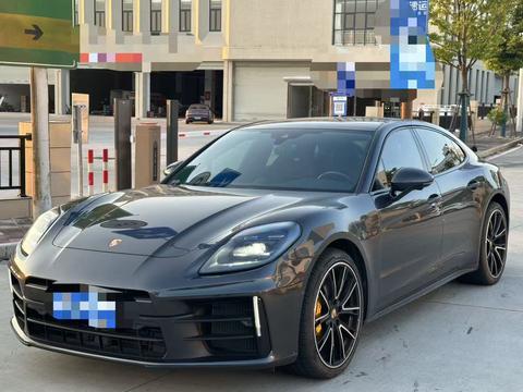 Porsche Panamera 2024