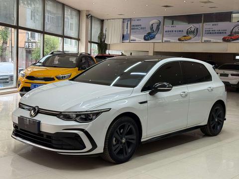 Volkswagen Golf 2021