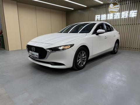 Mazda 3 Axela 2022
