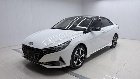 Hyundai Elantra 2022
