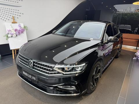 Volkswagen Magotan 2025