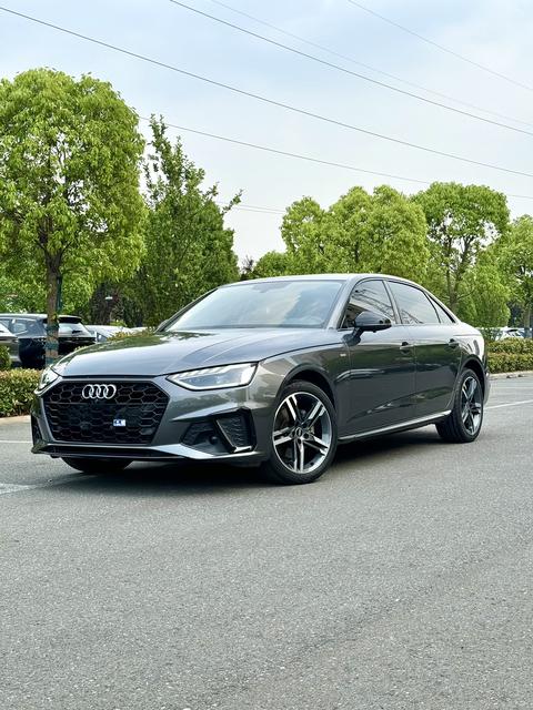 Audi A4L 2022