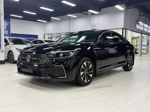 Volkswagen Passat 2023