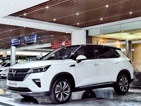Wuling Asta 2021