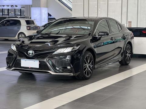 Toyota Camry 2021