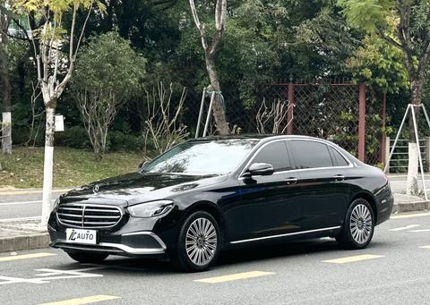 Mercedes-Benz E-Class 2022