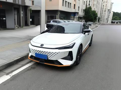 Changan UNI-V 2024