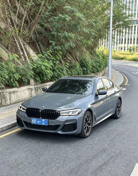 BMW 5 Series 2022