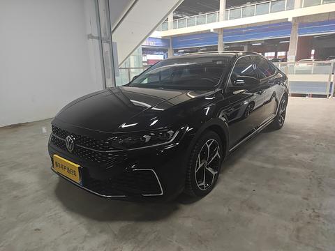 Volkswagen Passat 2023