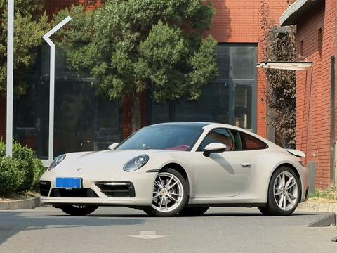 Porsche 911 2023