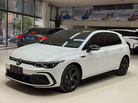 Volkswagen Golf 2021