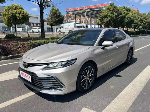Toyota Camry 2021