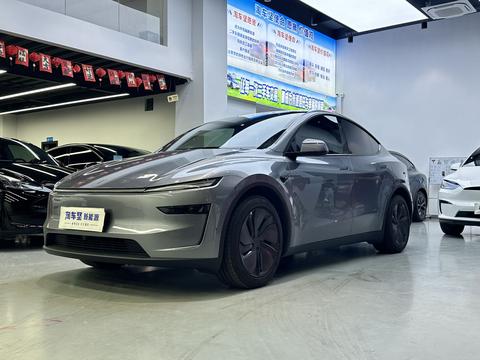 Tesla Model Y 2025