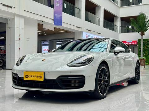 Porsche Panamera 2023