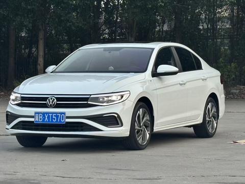 Volkswagen Bora 2025