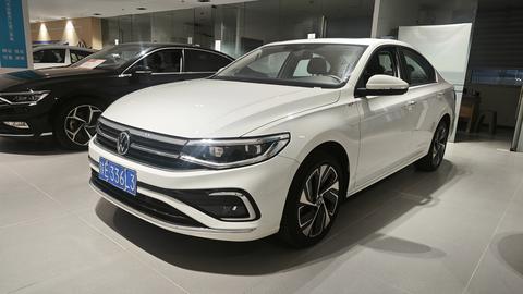 Volkswagen Bora 2025
