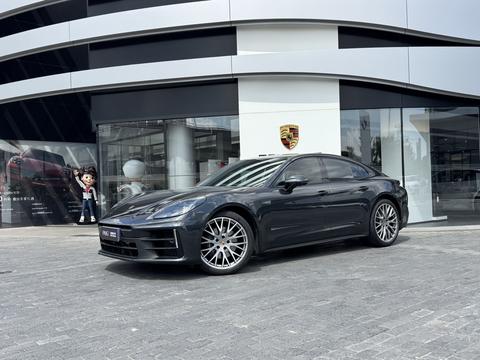Porsche Panamera 2024