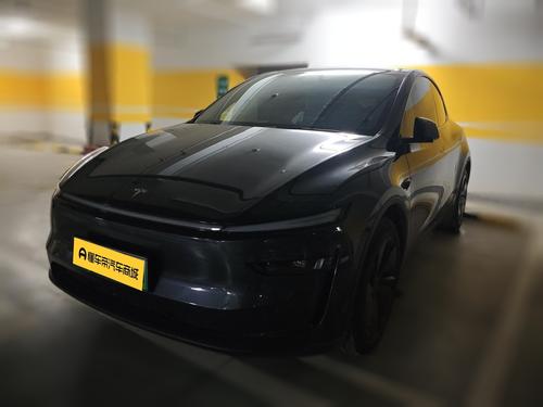 Tesla Model Y 2025