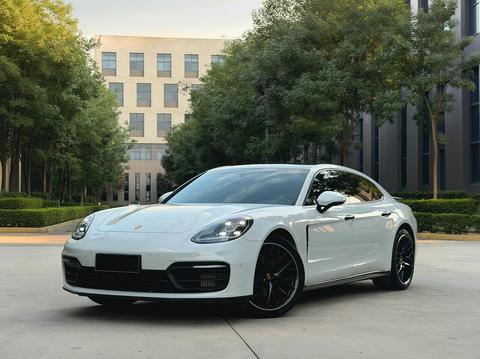 Porsche Panamera 2023