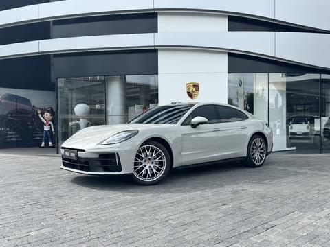 Porsche Panamera 2024