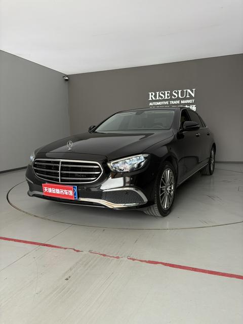 Mercedes-Benz E-Class 2022