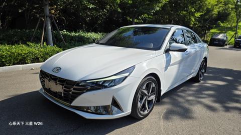 Hyundai Elantra 2022