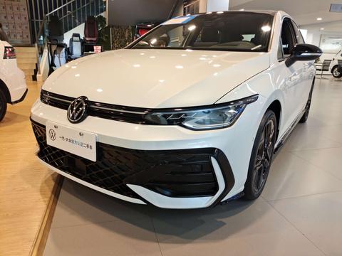 Volkswagen Golf 2025