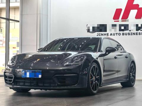 Porsche Panamera 2023