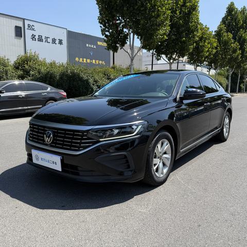 Volkswagen Passat 2024