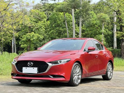 Mazda 3 Axela 2025
