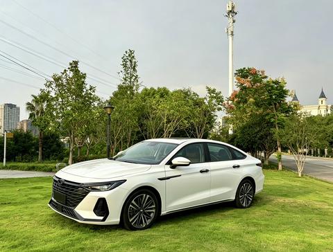 Chery Arrizo 8 2024