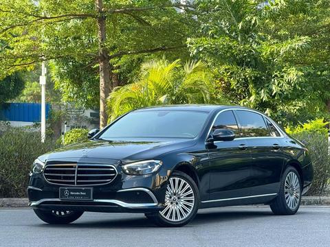 Mercedes-Benz E-Class 2022