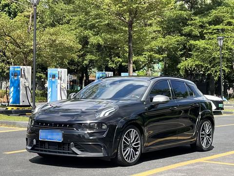 Lynk & Co 02 Hatchback 2021
