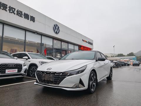 Hyundai Elantra 2022
