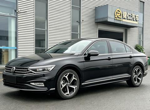 Volkswagen Magotan 2025