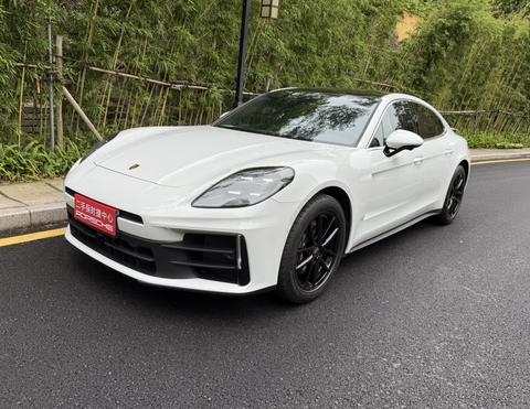 Porsche Panamera 2024